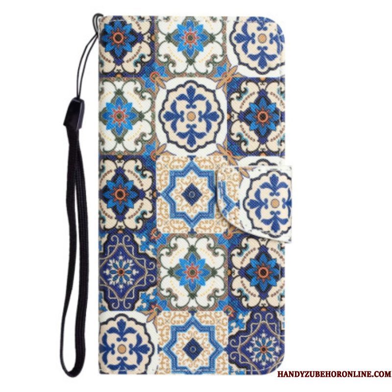 Flip Case voor iPhone 15 Met Ketting Blauw Patchwork Met Riempje